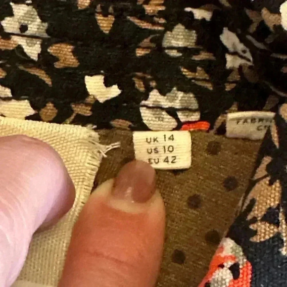 Hei Hei | Anthropologie Tinsley Floral Cropped Asymmetrical Zip Moto Jacket - Picture 9 of 10